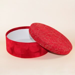 Kırmızı Kumaş Desenli Yuvarlak Kutu