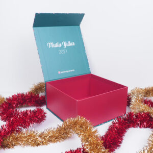 Yeni Yıl Hediye Kutusu